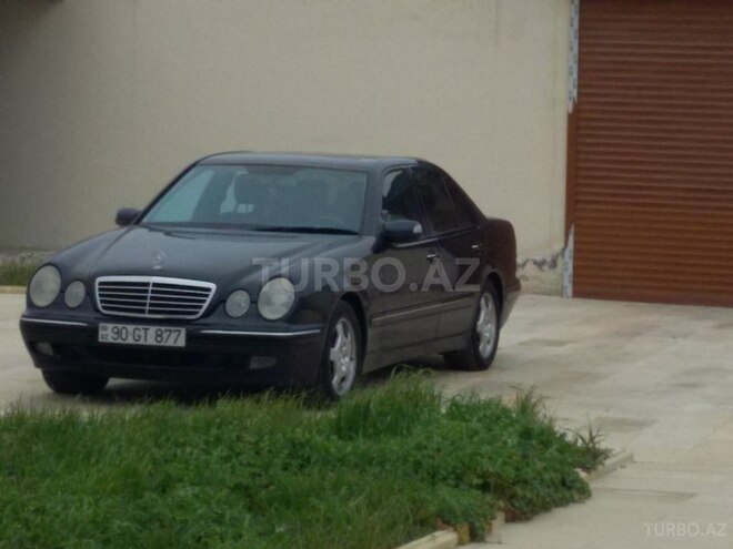 Mercedes E 240 2001, 202,000 km - 0.3 l - Sumqayıt