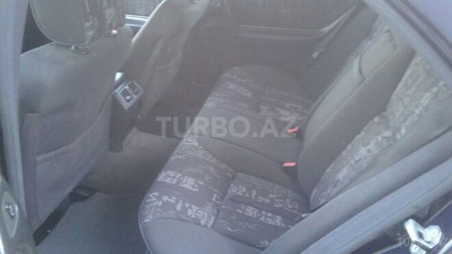 Mercedes E 240 1998, 215,000 km - 2.4 l - Ağcabədi
