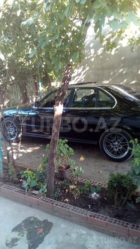 BMW 520 1989, 324,512 km - 2.0 л - Bakı