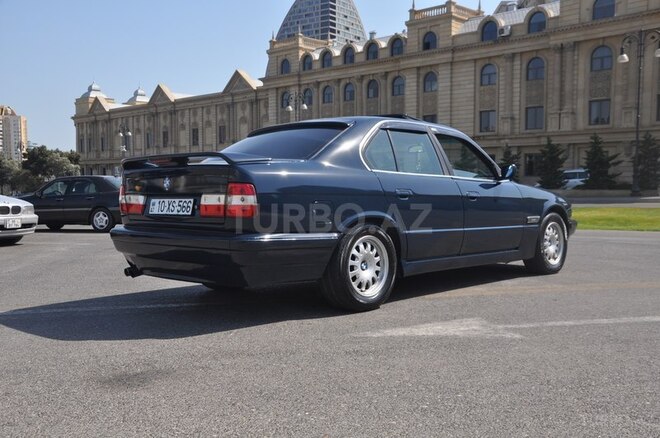BMW 520 1995, 220,000 km - 2.0 л - Bakı