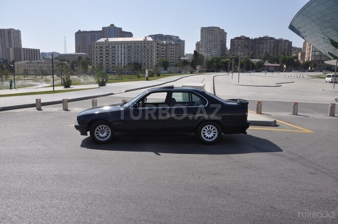 BMW 520 1995, 220,000 km - 2.0 л - Bakı