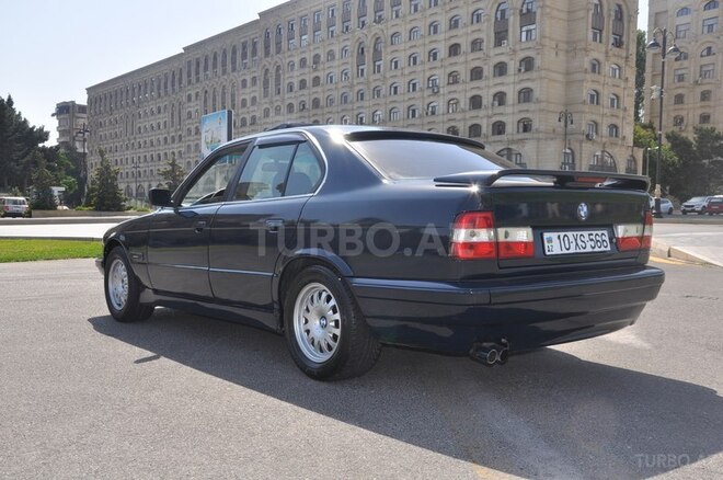 BMW 520 1995, 220,000 km - 2.0 л - Bakı