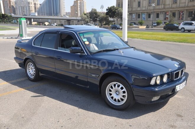 BMW 520 1995, 220,000 km - 2.0 л - Bakı