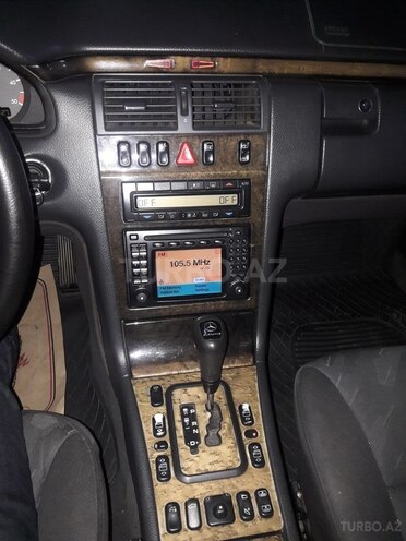 Mercedes E 320 1999, 434,000 km - 3.2 l - Bakı