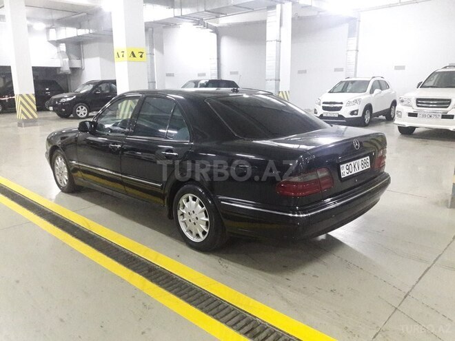 Mercedes E 320 1999, 434,000 km - 3.2 l - Bakı
