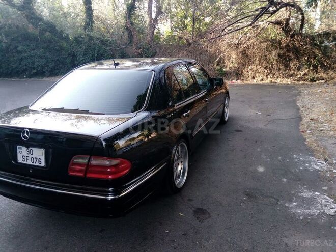 Mercedes E 320 2000, 281,352 km - 3.2 l - Bakı