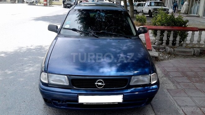 Opel Astra 1997, 300,000 km - 1.8 l - Bakı