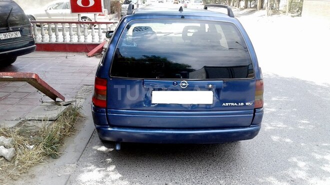 Opel Astra 1997, 300,000 km - 1.8 l - Bakı