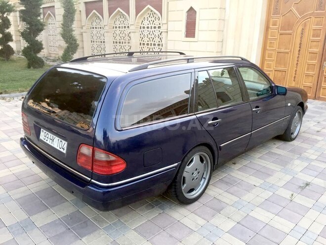 Mercedes E 220 1999, 350,000 km - 2.2 l - Bakı