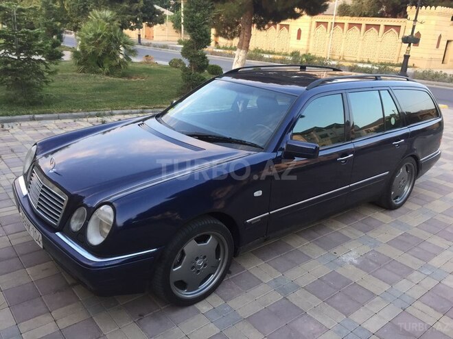 Mercedes E 220 1999, 350,000 km - 2.2 l - Bakı