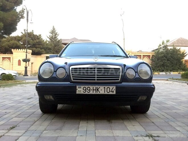 Mercedes E 220 1999, 350,000 km - 2.2 l - Bakı