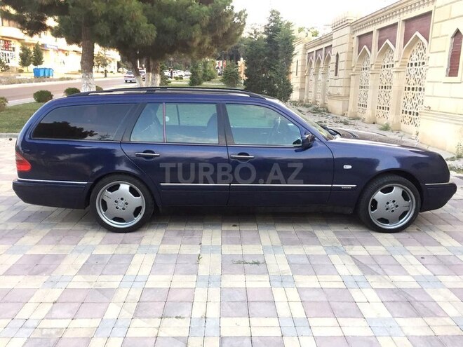 Mercedes E 220 1999, 350,000 km - 2.2 l - Bakı