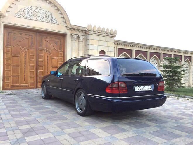 Mercedes E 220 1999, 350,000 km - 2.2 l - Bakı
