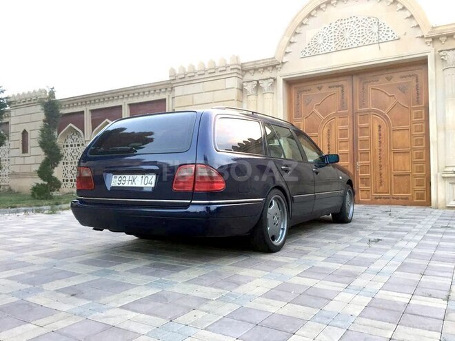 Mercedes E 220 1999, 350,000 km - 2.2 l - Bakı