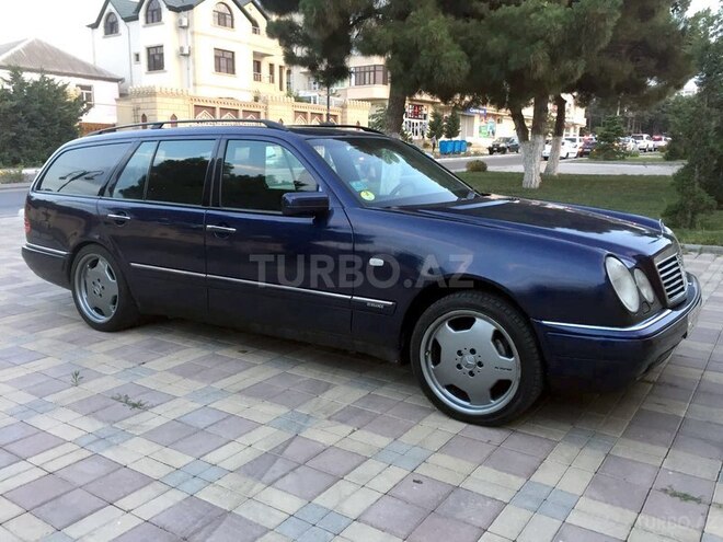 Mercedes E 220 1999, 350,000 km - 2.2 l - Bakı