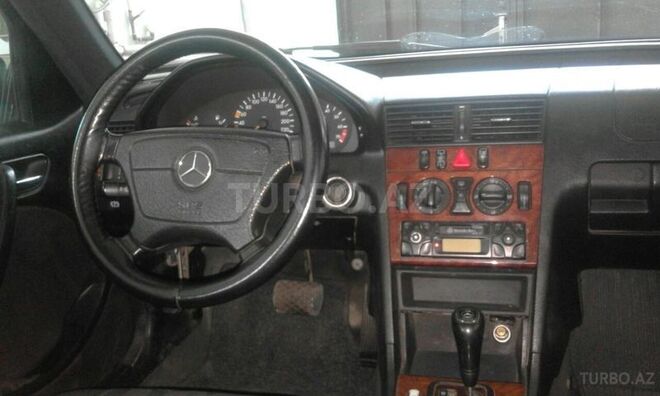 Mercedes C 180 1999, 258,000 km - 1.8 l - Bakı