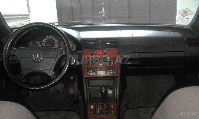 Mercedes C 180 1999, 258,000 km - 1.8 l - Bakı