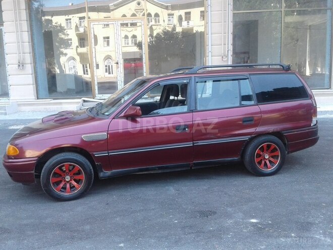 Opel Astra 1993, 125,400 km - 1.8 l - Sumqayıt
