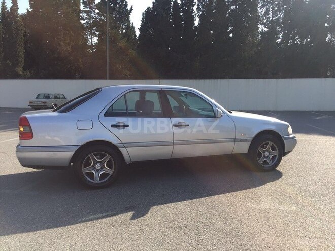 Mercedes C 180 1997, 286,000 km - 1.8 л - Sumqayıt