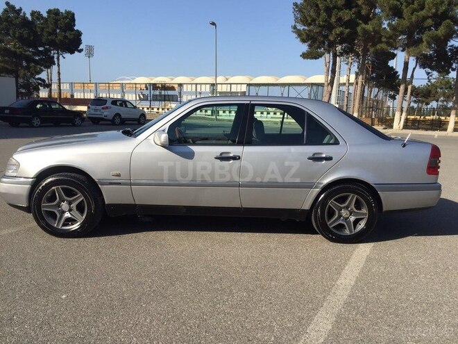 Mercedes C 180 1997, 286,000 km - 1.8 л - Sumqayıt