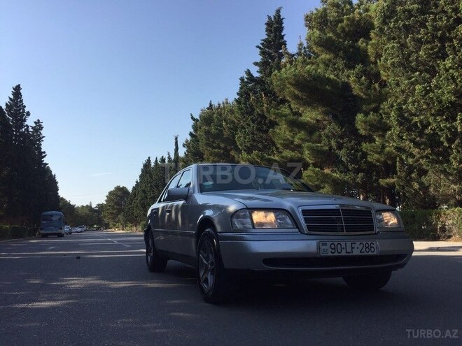 Mercedes C 180 1997, 286,000 km - 1.8 л - Sumqayıt