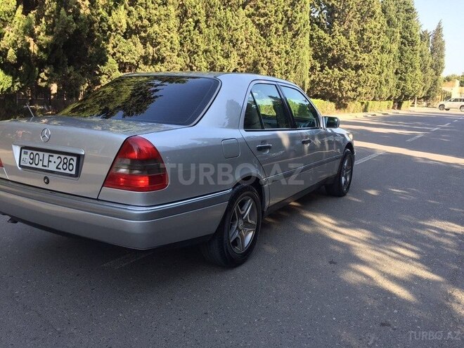 Mercedes C 180 1997, 286,000 km - 1.8 л - Sumqayıt