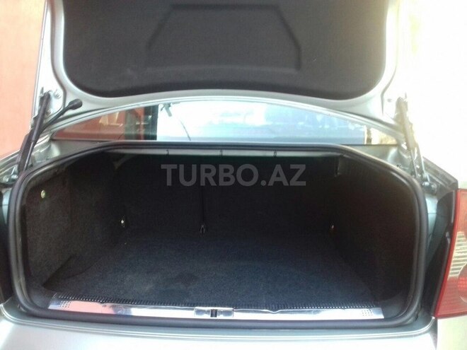 Volkswagen Passat 2004, 17,000 km - 1.8 л - Bakı