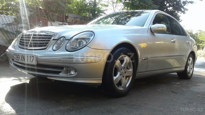 Mercedes E 220 2002, 300,000 km - 2.2 l - Bakı