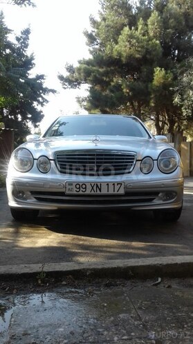 Mercedes E 220 2002, 300,000 km - 2.2 l - Bakı