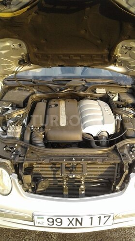 Mercedes E 220 2002, 300,000 km - 2.2 l - Bakı