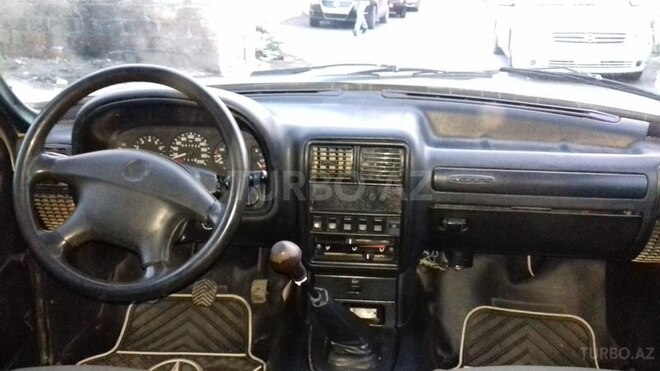 GAZ 31105 2004, 145,000 km - 2.4 l - Bərdə