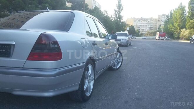 Mercedes C 180 1997, 300,300 km - 1.8 l - Bakı