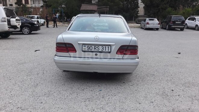 Mercedes E 200 1998, 222,222 km - 2.0 l - Bakı