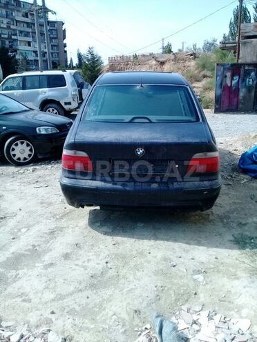 BMW 528 2000, 100,000 km - 3.5 л - Bakı
