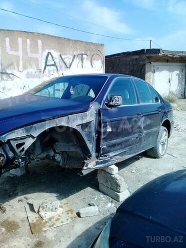 BMW 528 2000, 100,000 km - 3.5 л - Bakı