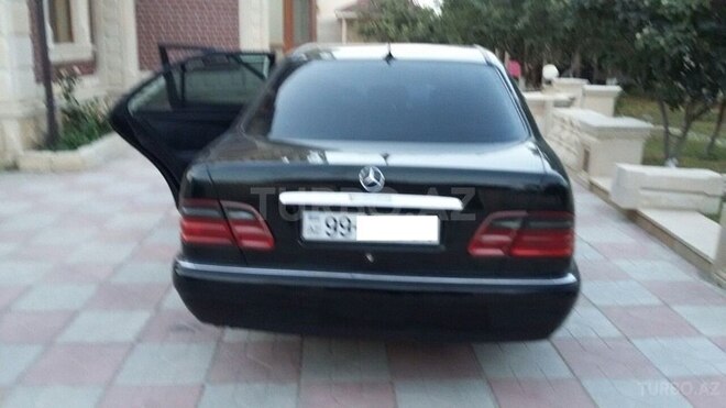 Mercedes E 240 1998, 222,780 km - 2.4 l - Bakı