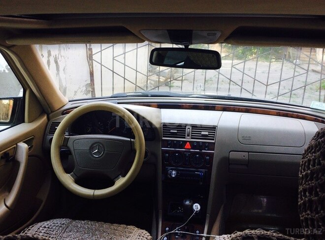 Mercedes C 230 2000, 263,200 km - 2.3 l - Bakı