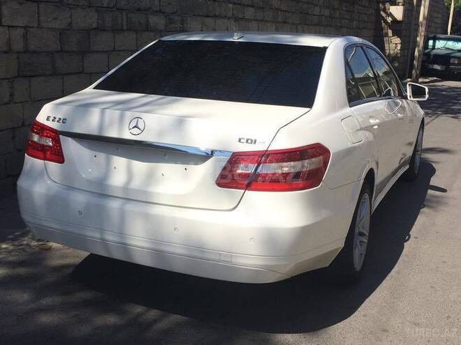 Mercedes E 220 2009, 205,000 km - 2.2 l - Bakı