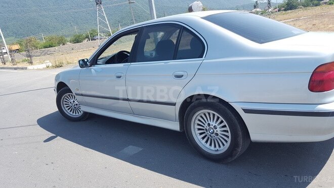 BMW 523 1996, 410,000 km - 2.5 л - Zaqatala