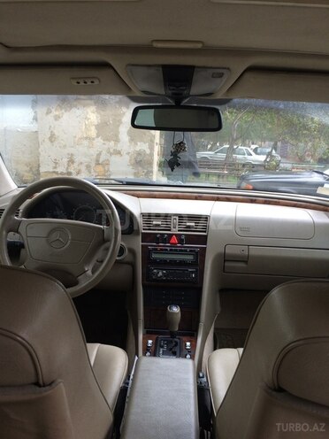 Mercedes C 230 1998, 240,000 km - 2.3 л - Sumqayıt