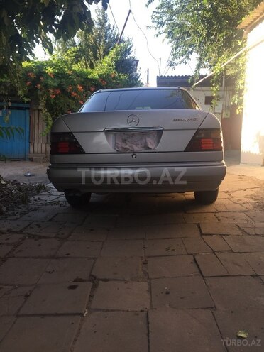 Mercedes E 300 1993, 493,465 km - 3.0 l - Bakı