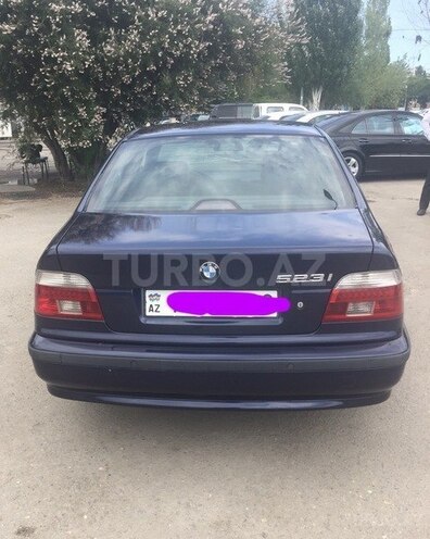 BMW 525 1998, 264,000 km - 0.3 л - Bakı
