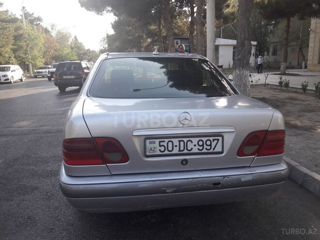 Mercedes E 220 1996, 240,000 km - 0.2 l - Sumqayıt