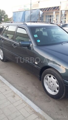Mercedes C 220 1999, 400,000 km - 2.2 л - Biləsuvar