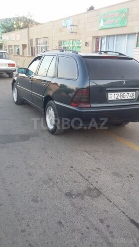 Mercedes C 220 1999, 400,000 km - 2.2 л - Biləsuvar