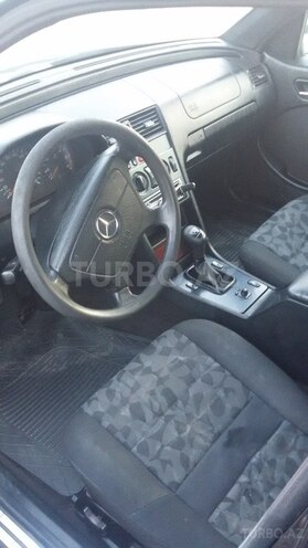 Mercedes C 220 1999, 400,000 km - 2.2 л - Biləsuvar