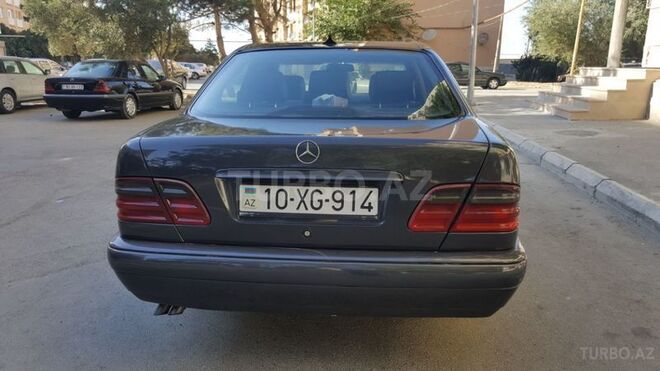 Mercedes E 220 1999, 502,372 km - 2.2 l - Bakı