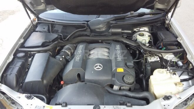 Mercedes E 240 1997, 350,000 km - 2.4 l - Bakı