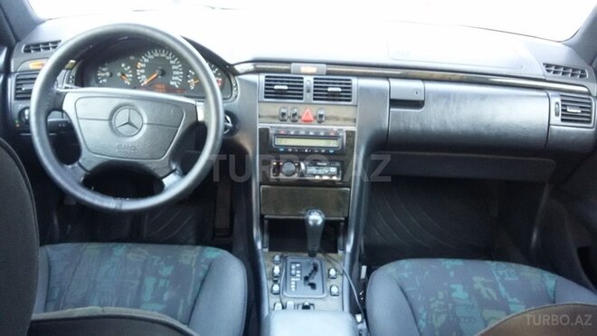 Mercedes E 240 1997, 350,000 km - 2.4 l - Bakı