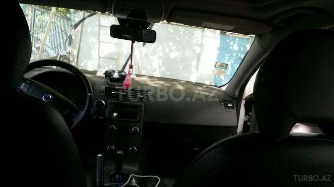 Volvo  2011, 66 km - 2.0 l - Sumqayıt